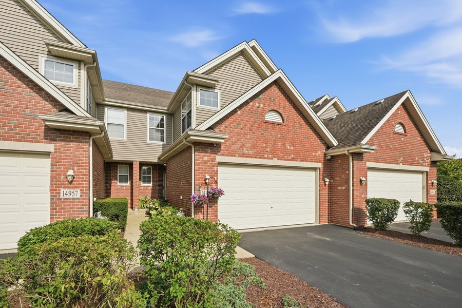Property photo for 14959 S Suffolk Court, Homer Glen, IL