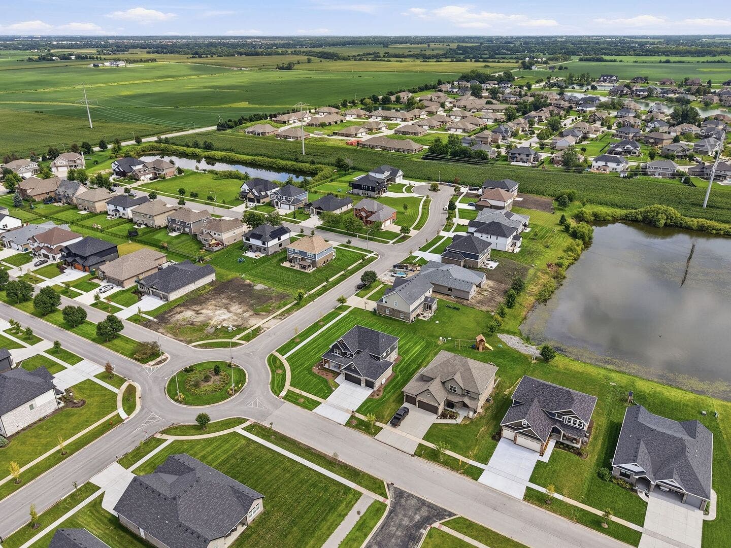 24051 S Williams Drive, Manhattan, IL 60442 24051 S Williams Drive, Manhattan, IL 60442