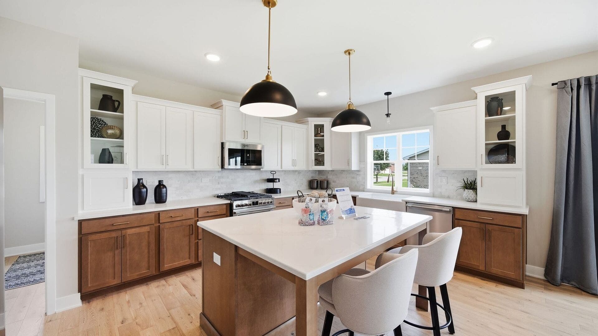 24051 S Williams Drive, Manhattan, IL 60442 24051 S Williams Drive, Manhattan, IL 60442