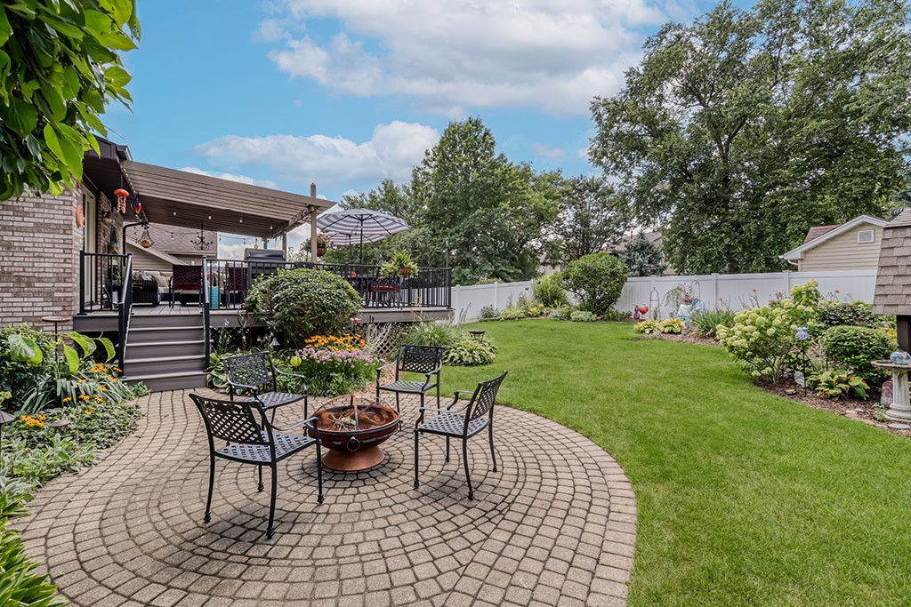 15614 S Badger Lane, Homer Glen, IL 60491