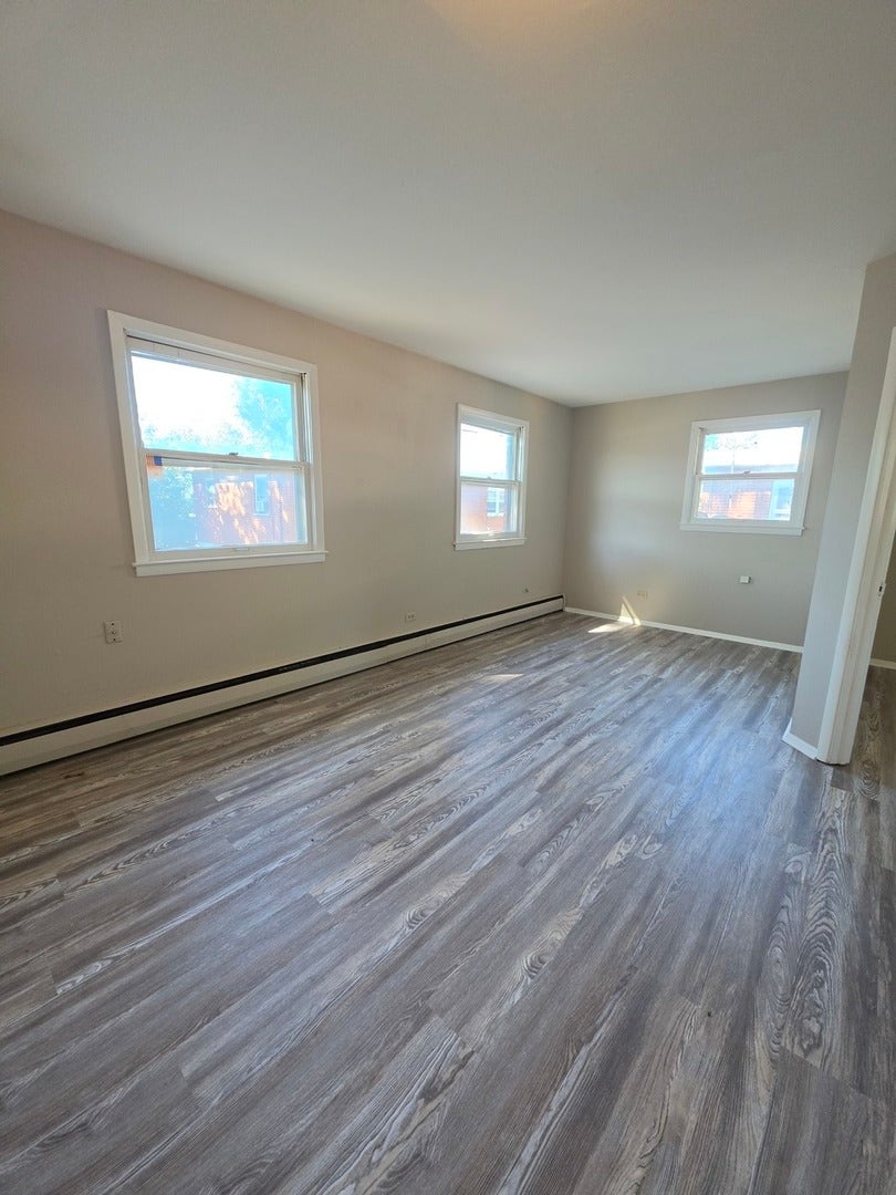 67 N Aldine Street, #5, Elgin, IL 60123