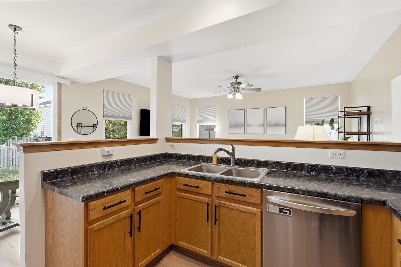 1883 Sedgegrass Trail, Aurora, IL 60504