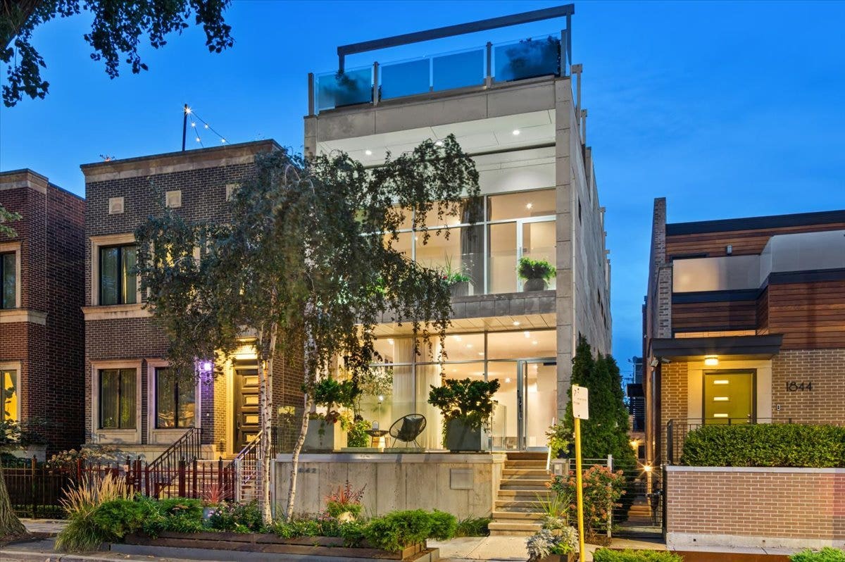 1842 N WOOD Street, Chicago, IL 60622 1842 N WOOD Street, Chicago, IL 60622