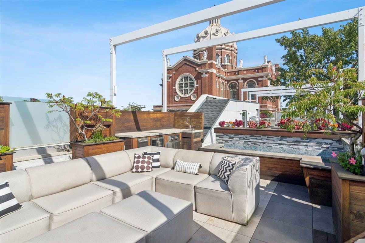 1842 N WOOD Street, Chicago, IL 60622 1842 N WOOD Street, Chicago, IL 60622