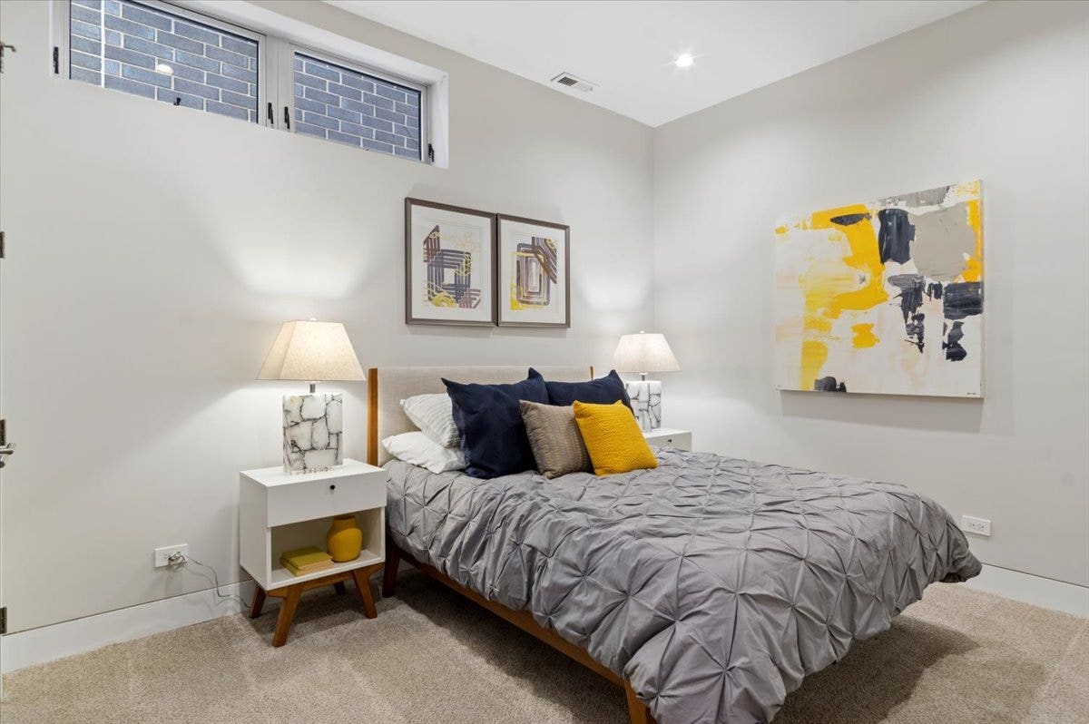 1842 N WOOD Street, Chicago, IL 60622 1842 N WOOD Street, Chicago, IL 60622