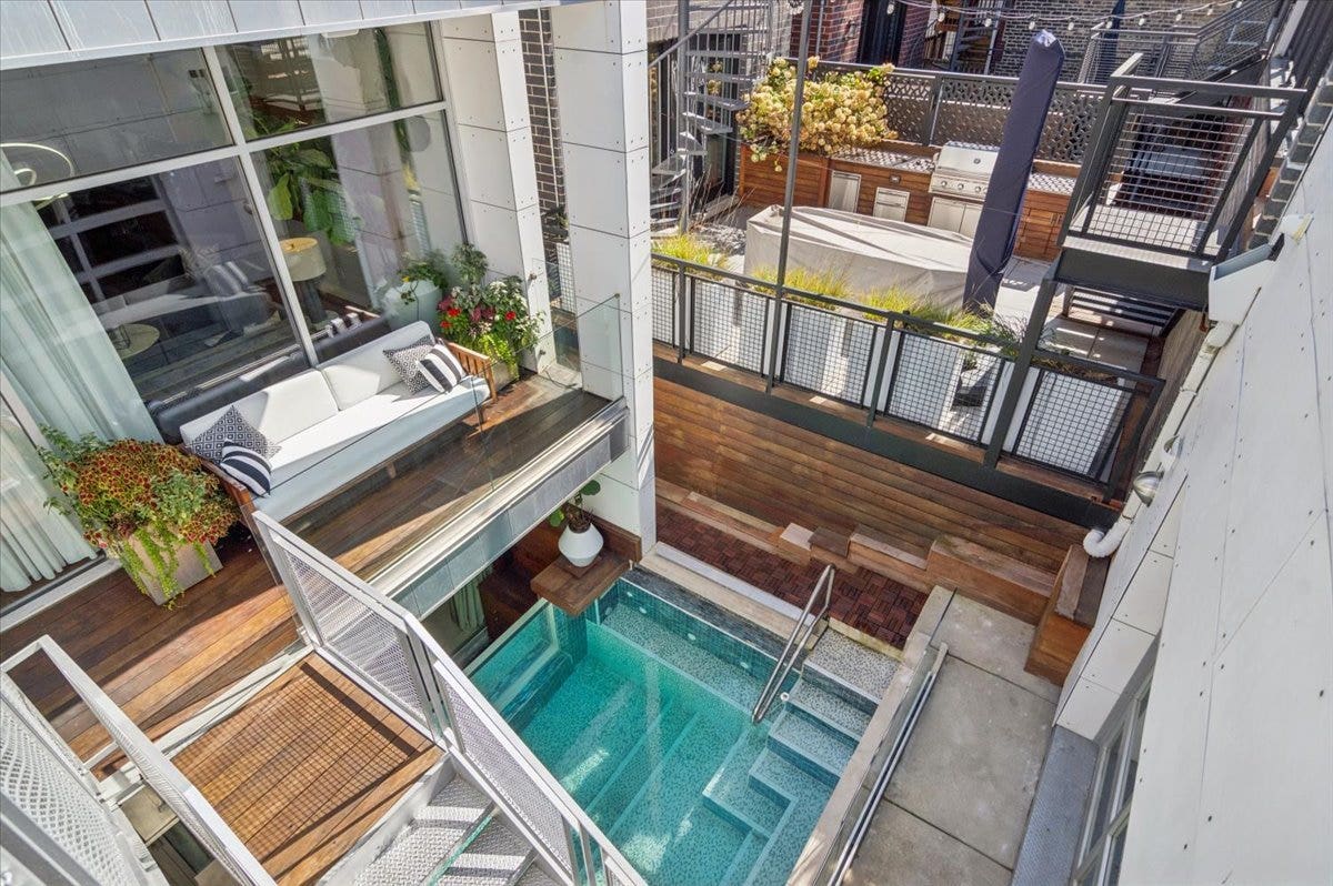 1842 N WOOD Street, Chicago, IL 60622 1842 N WOOD Street, Chicago, IL 60622