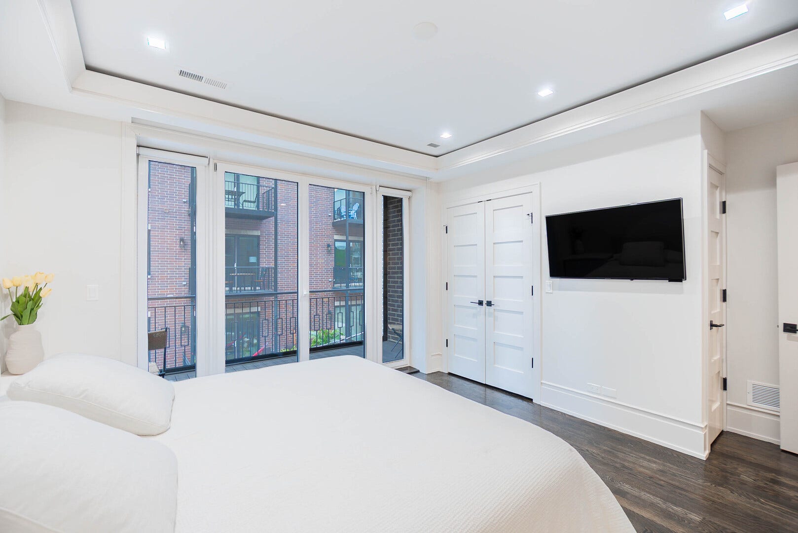 1540 N North Park Avenue, #3S, Chicago, IL 60610 1540 N North Park Avenue, #3S, Chicago, IL 60610