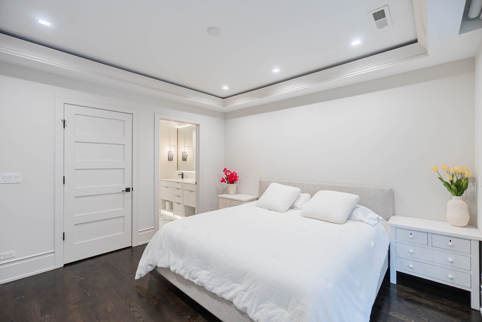 1540 N North Park Avenue, #3S, Chicago, IL 60610 1540 N North Park Avenue, #3S, Chicago, IL 60610