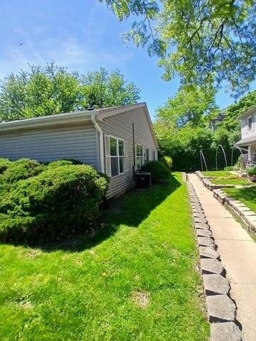 12 Fernwood Drive, #O, Bolingbrook, IL 60440 12 Fernwood Drive, #O, Bolingbrook, IL 60440