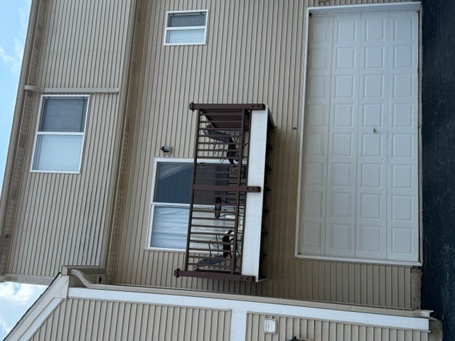 135 Enclave Circle, #B, Bolingbrook, IL 60440 135 Enclave Circle, #B, Bolingbrook, IL 60440