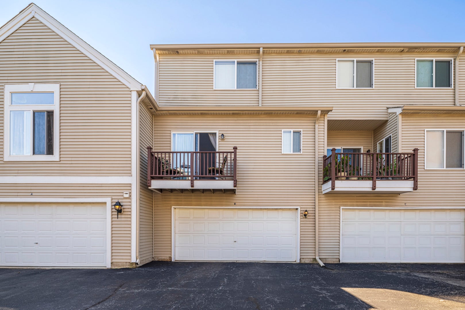 135 Enclave Circle, #B, Bolingbrook, IL 60440 135 Enclave Circle, #B, Bolingbrook, IL 60440