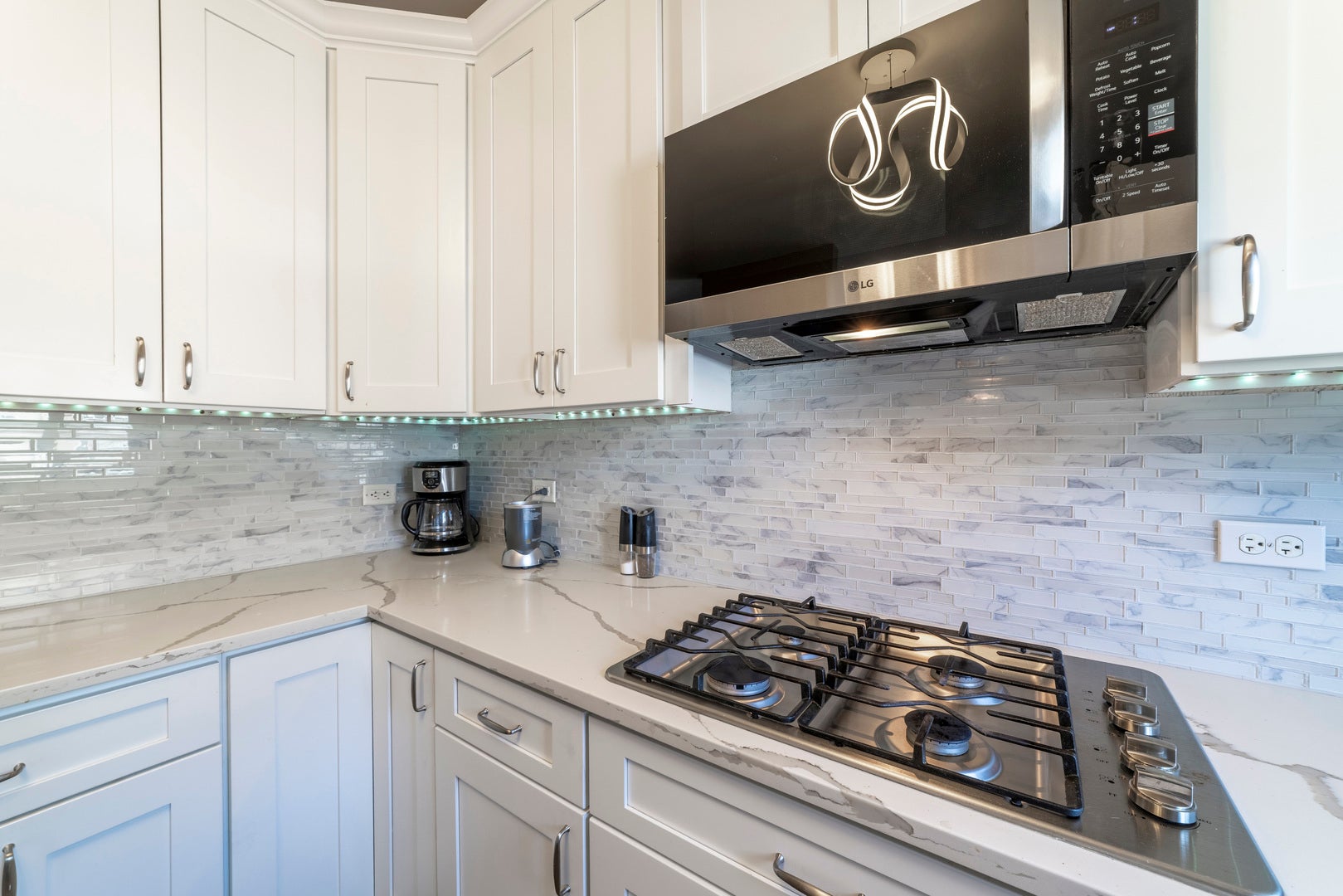 135 Enclave Circle, #B, Bolingbrook, IL 60440 135 Enclave Circle, #B, Bolingbrook, IL 60440