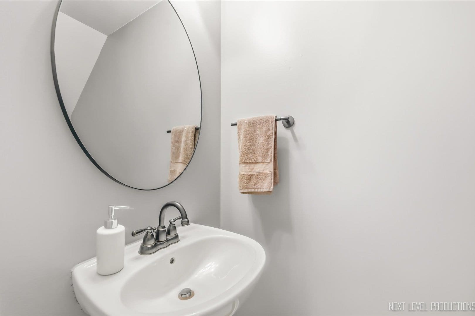 2440 Anna Way, #2440, Elgin, IL 60124 2440 Anna Way, #2440, Elgin, IL 60124