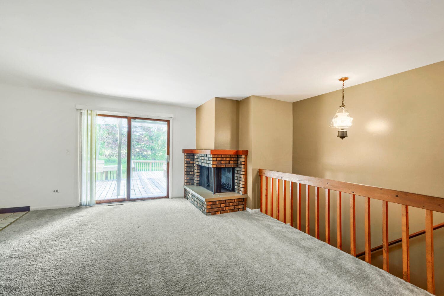 98 Brookside Drive, Elgin, IL 60123 98 Brookside Drive, Elgin, IL 60123