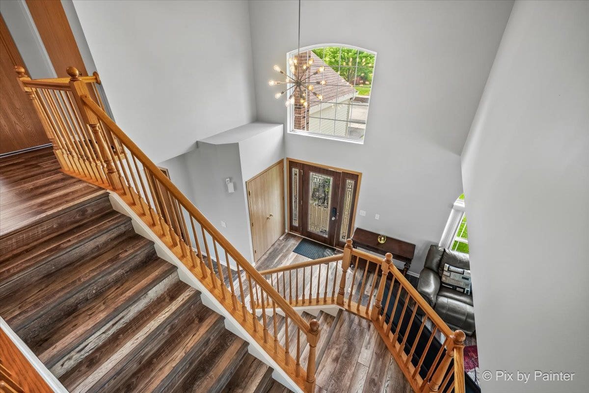 2030 Westbury Lane, Aurora, IL 60502 2030 Westbury Lane, Aurora, IL 60502
