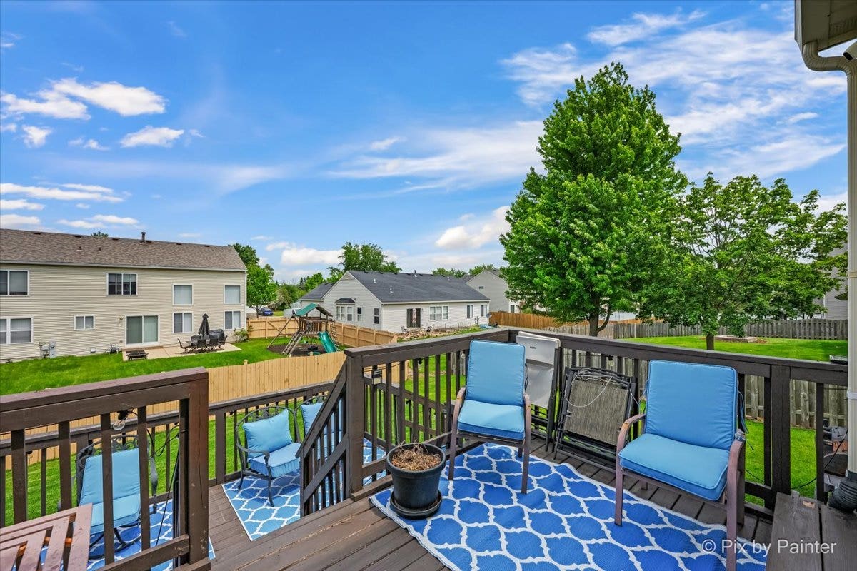 2030 Westbury Lane, Aurora, IL 60502 2030 Westbury Lane, Aurora, IL 60502
