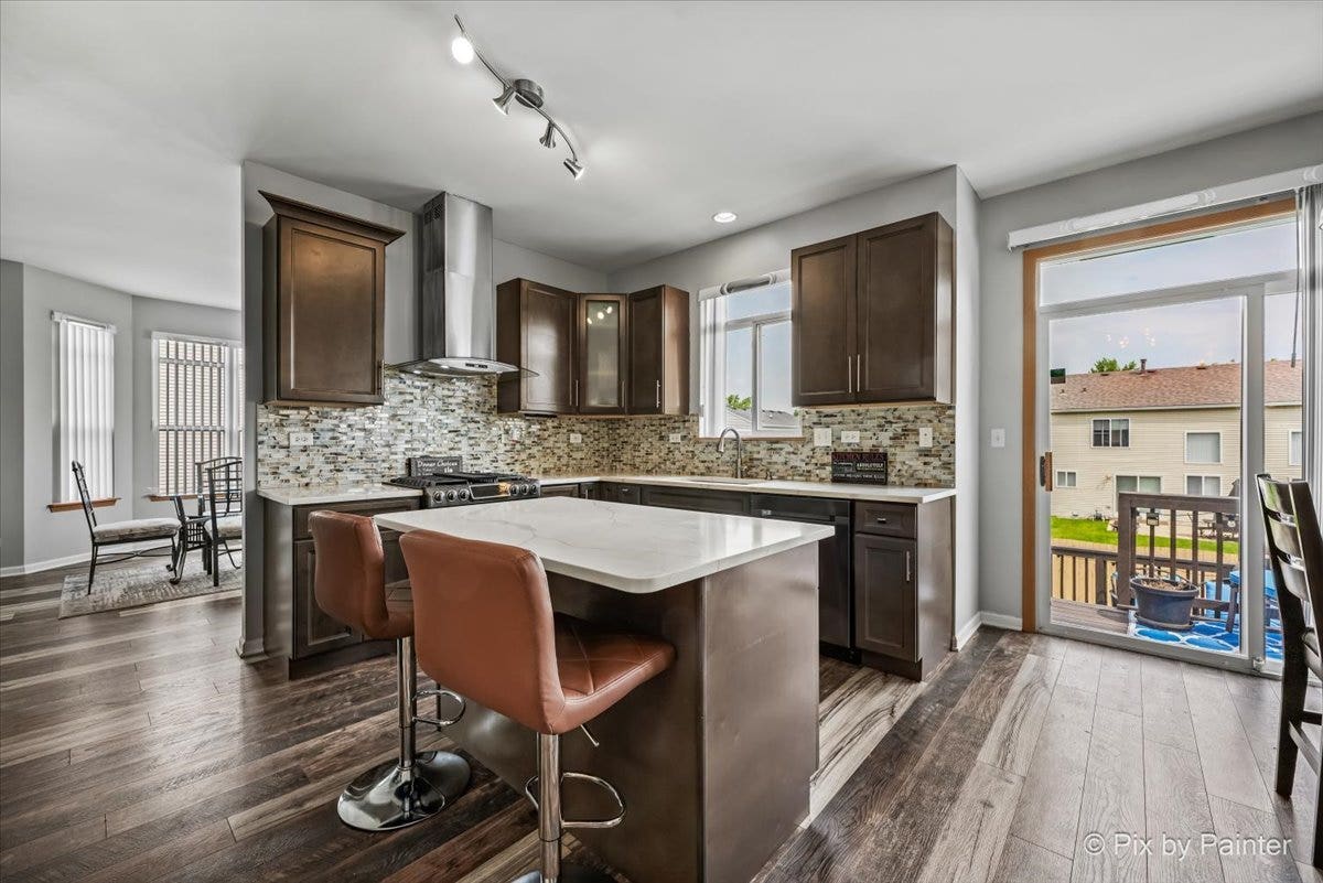 2030 Westbury Lane, Aurora, IL 60502 2030 Westbury Lane, Aurora, IL 60502