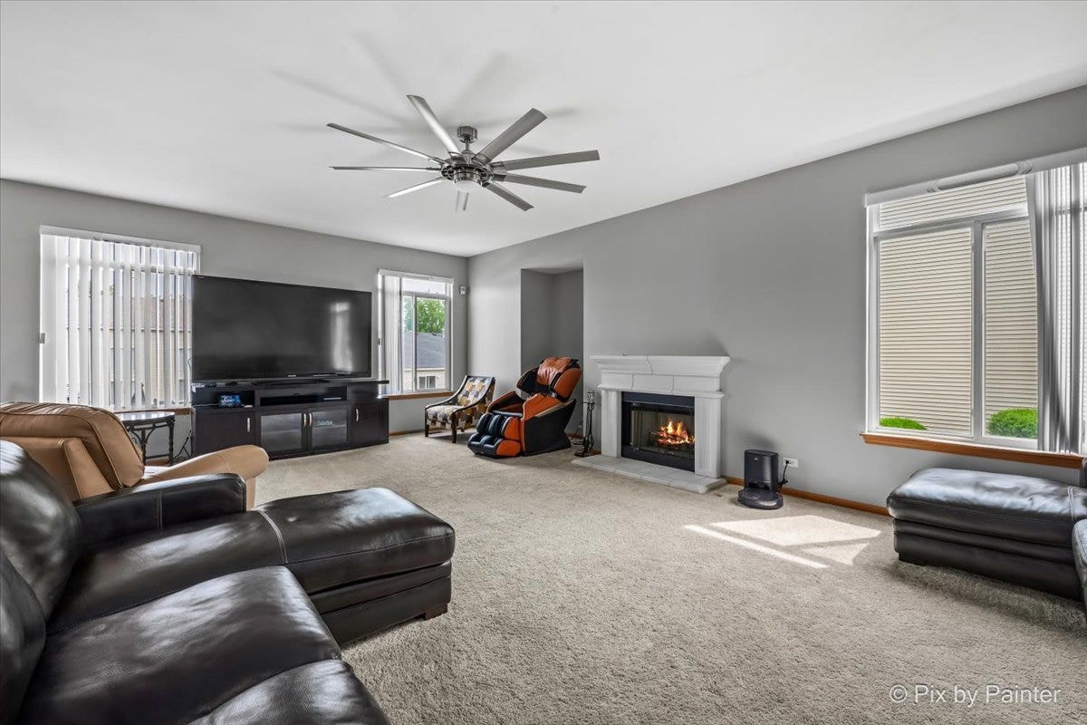 2030 Westbury Lane, Aurora, IL 60502 2030 Westbury Lane, Aurora, IL 60502