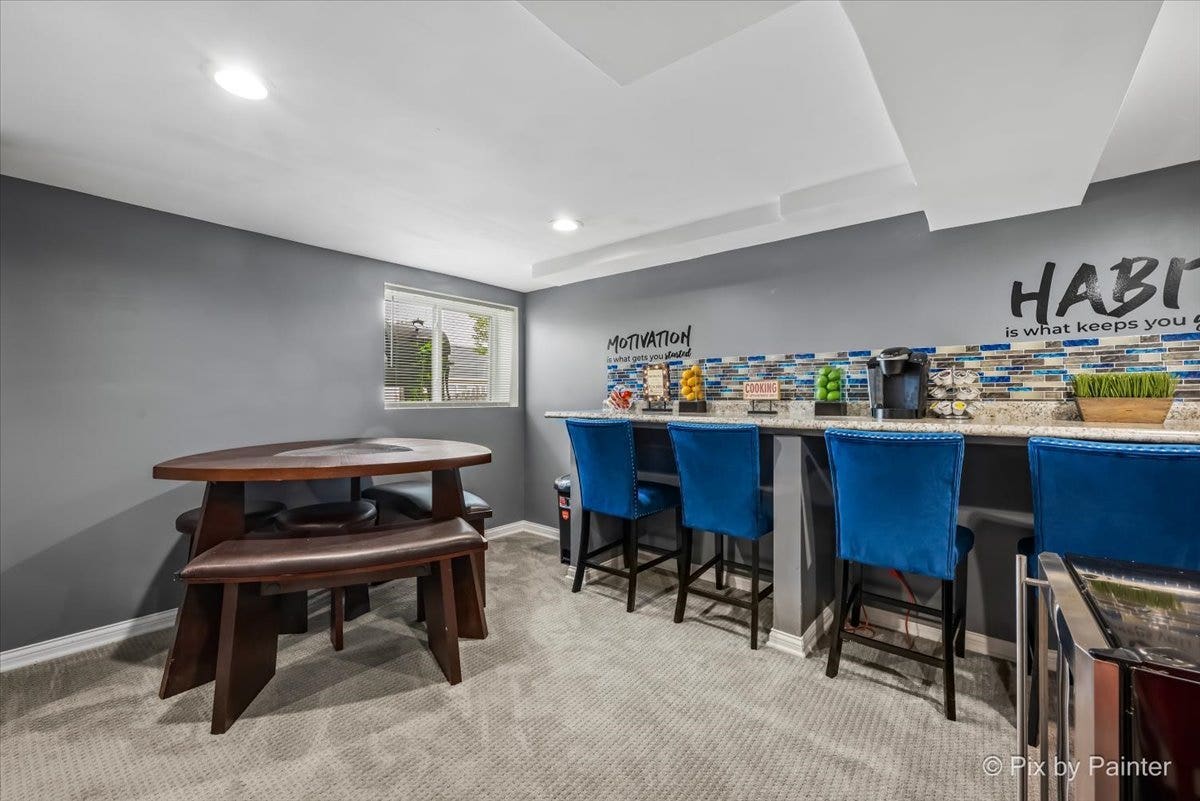 2030 Westbury Lane, Aurora, IL 60502 2030 Westbury Lane, Aurora, IL 60502