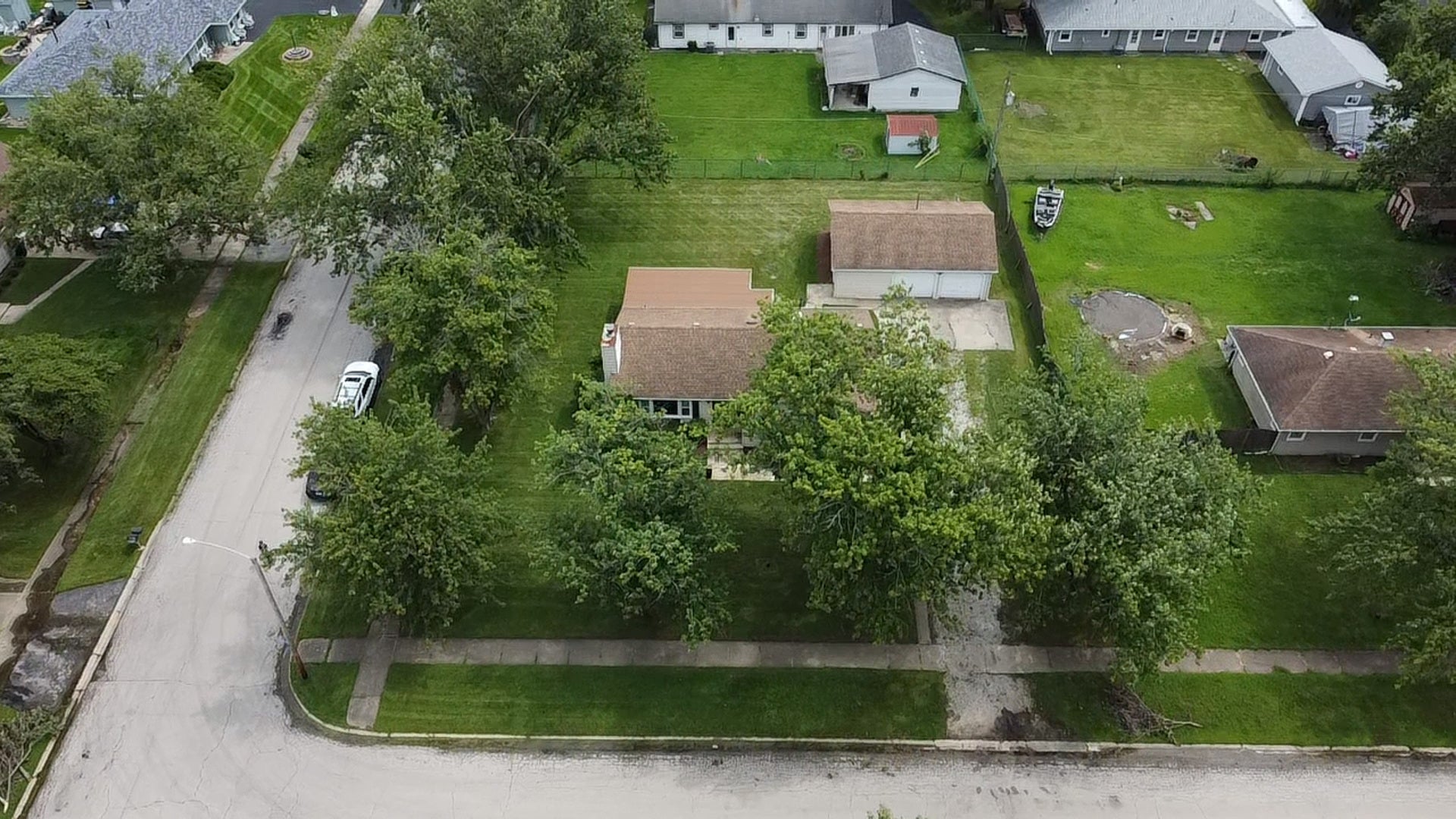 1098 Karner Drive, Joliet, IL 60433 1098 Karner Drive, Joliet, IL 60433