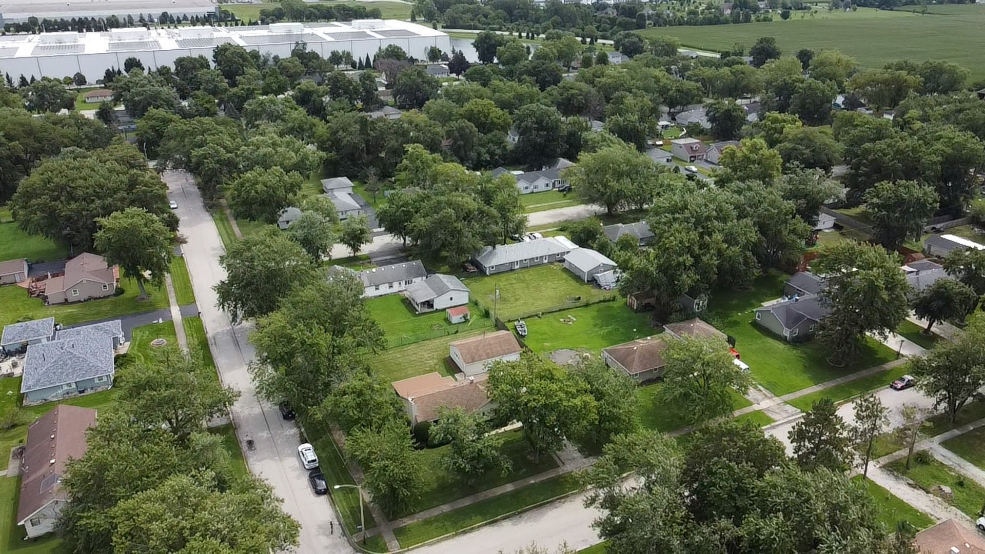 1098 Karner Drive, Joliet, IL 60433 1098 Karner Drive, Joliet, IL 60433