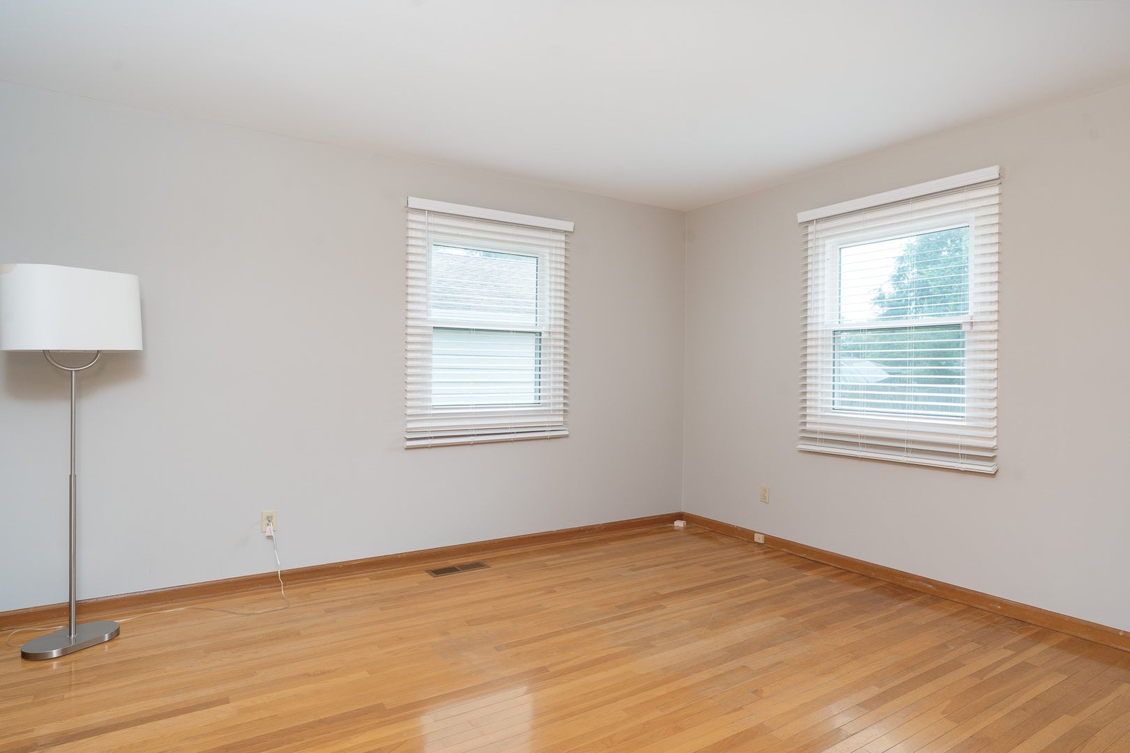 1098 Karner Drive, Joliet, IL 60433 Entrance view