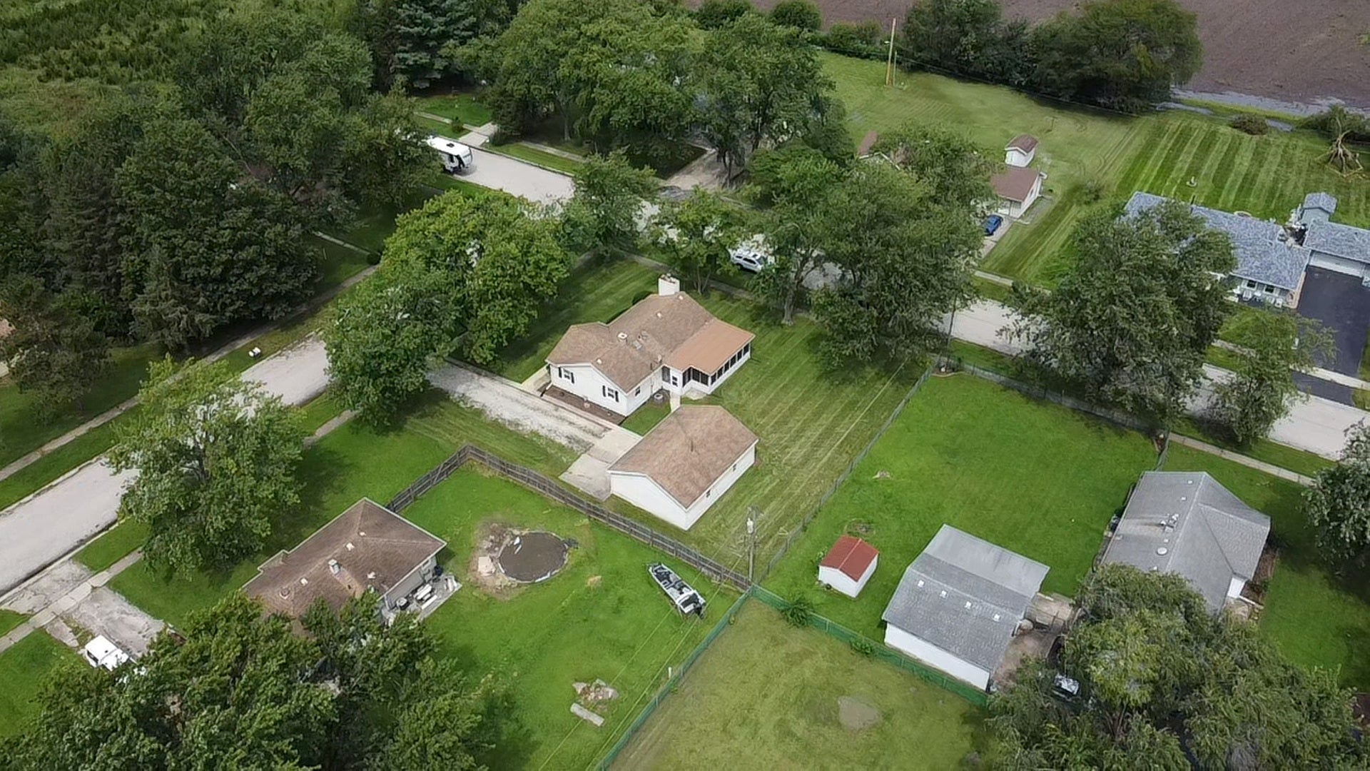 1098 Karner Drive, Joliet, IL 60433 1098 Karner Drive, Joliet, IL 60433