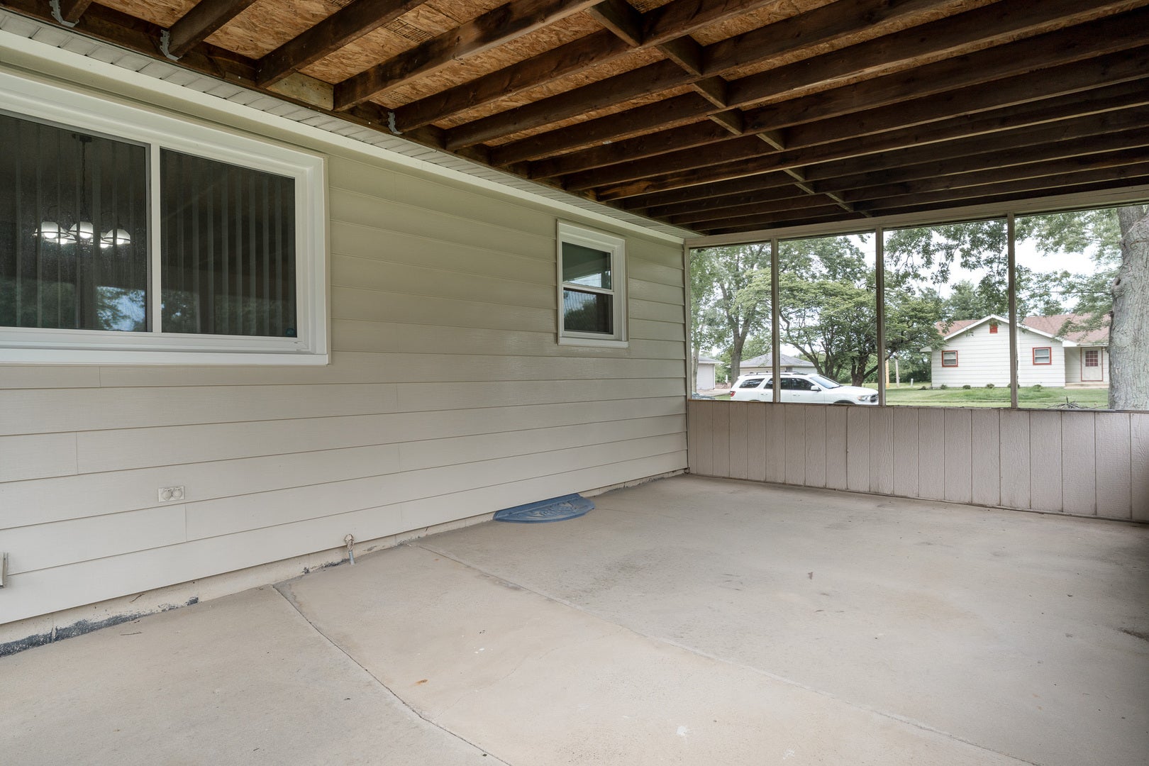 1098 Karner Drive, Joliet, IL 60433 1098 Karner Drive, Joliet, IL 60433