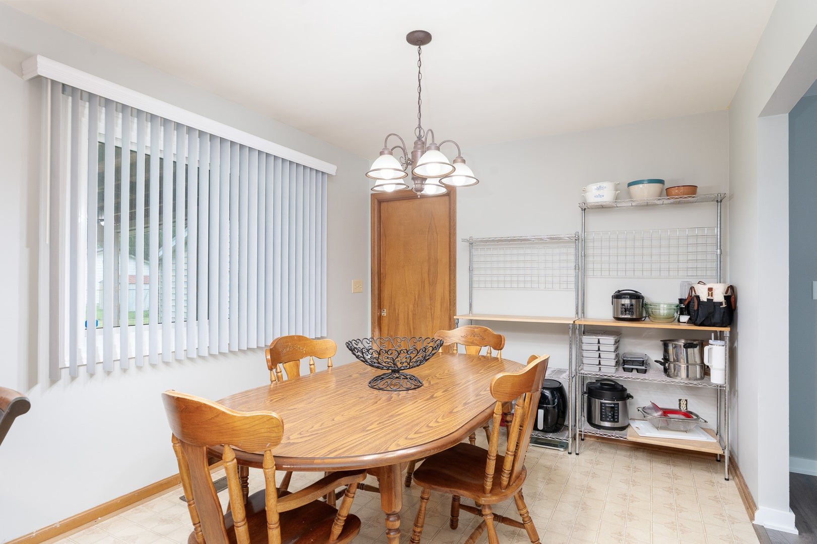 1098 Karner Drive, Joliet, IL 60433 1098 Karner Drive, Joliet, IL 60433