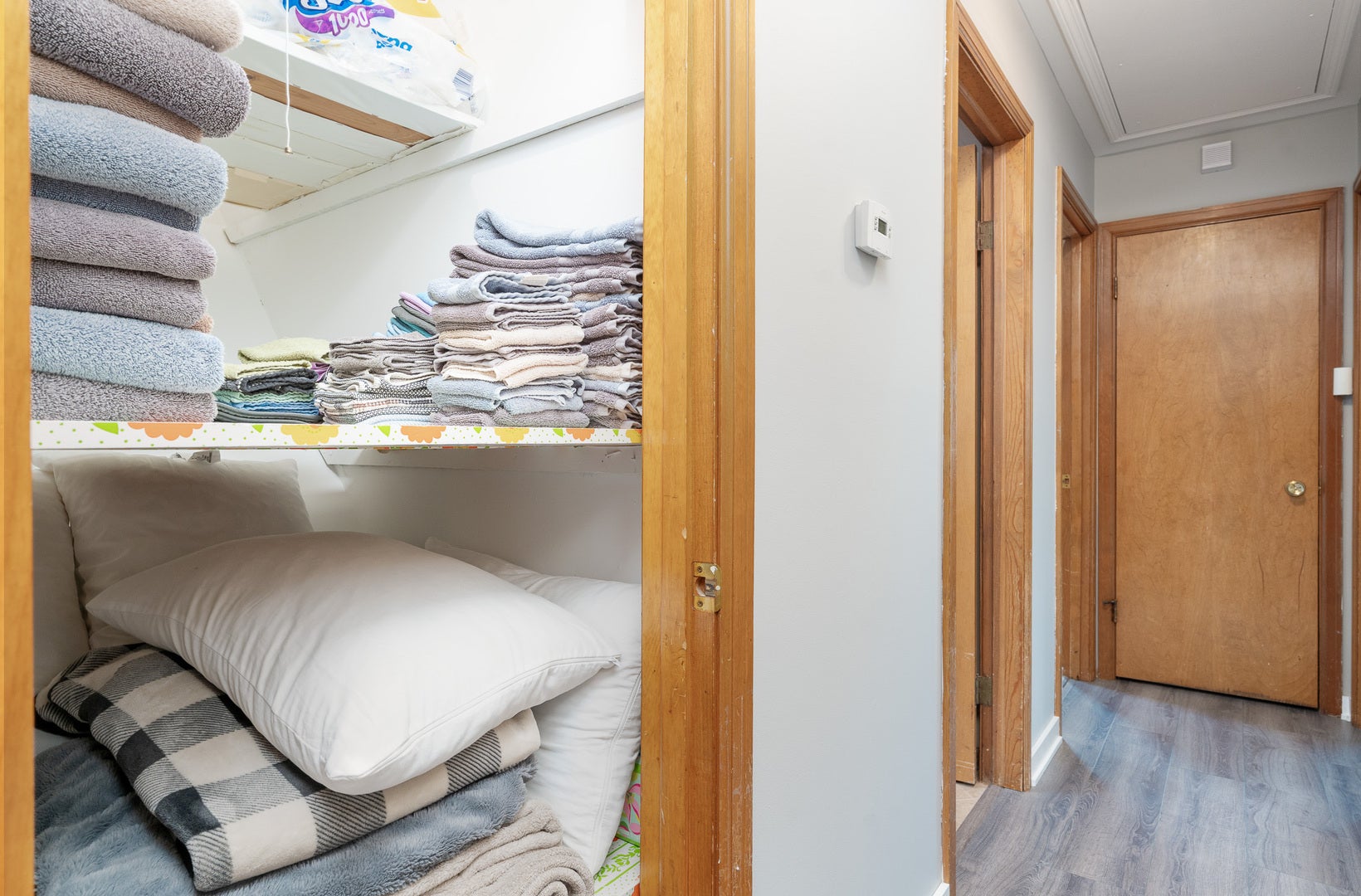 1098 Karner Drive, Joliet, IL 60433 Large linen closet