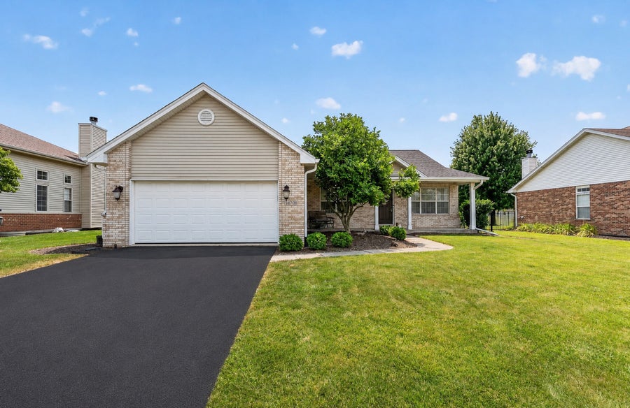 Property photo for 16709 KAREN SPRINGS Drive, Lockport, IL