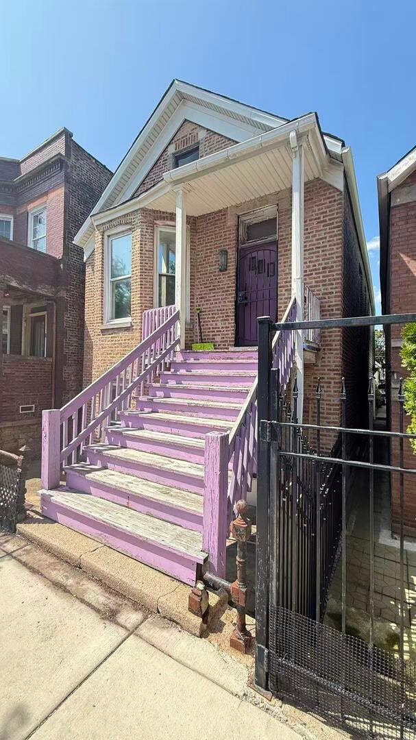 Property photo for 3540 S DAMEN Avenue, Chicago, IL