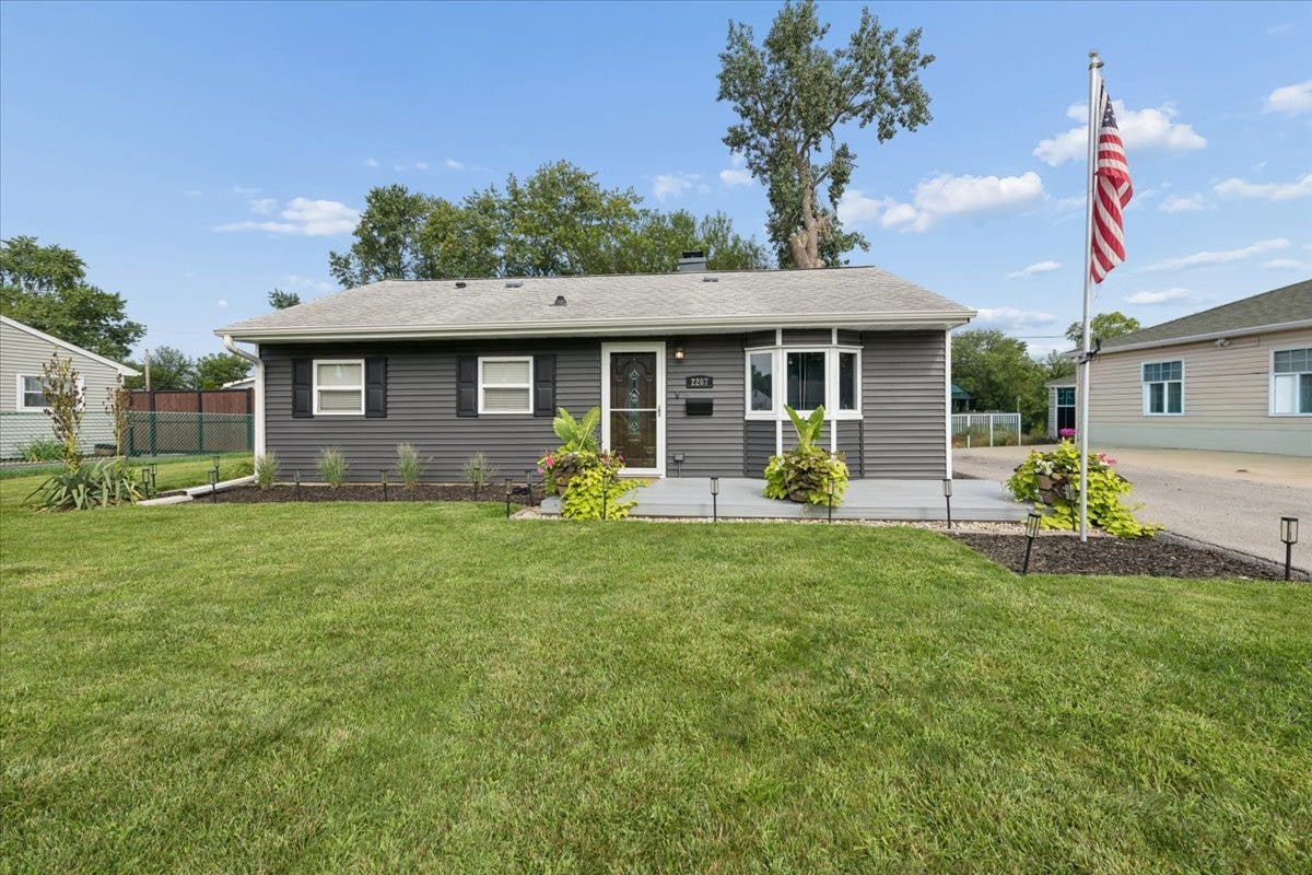 2207 Marmion Avenue, Joliet, IL 60436 2207 Marmion Avenue, Joliet, IL 60436