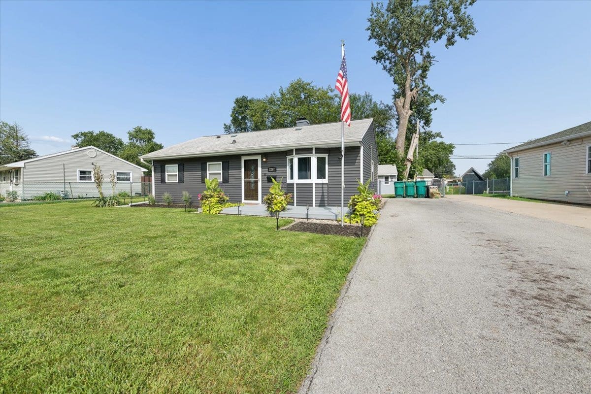 2207 Marmion Avenue, Joliet, IL 60436 2207 Marmion Avenue, Joliet, IL 60436