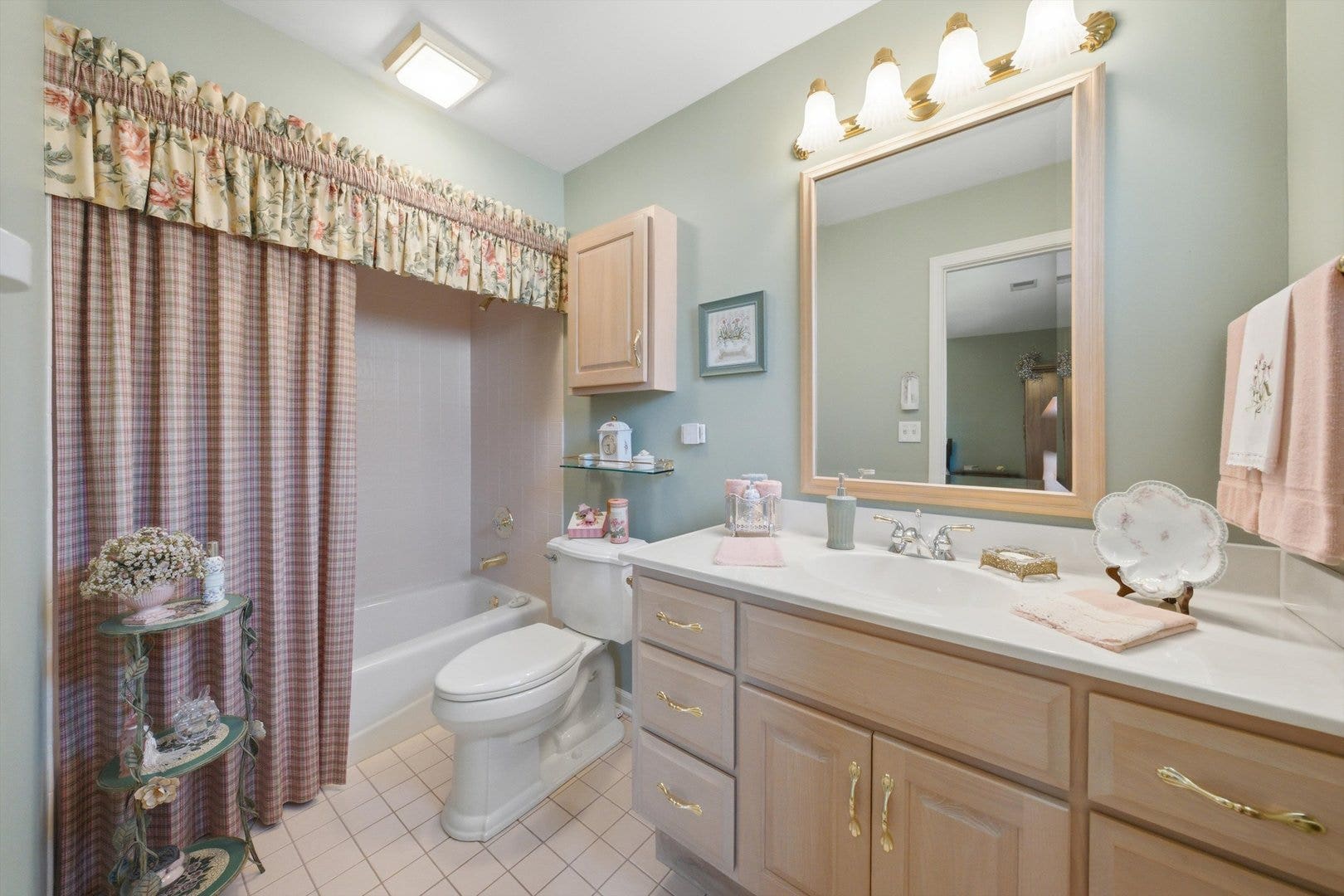 11553 AUTOBAHN Drive E, #201, Palos Park, IL 60464