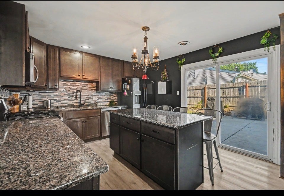9224 Magnolia Avenue, Mokena, IL 60448 9224 Magnolia Avenue, Mokena, IL 60448