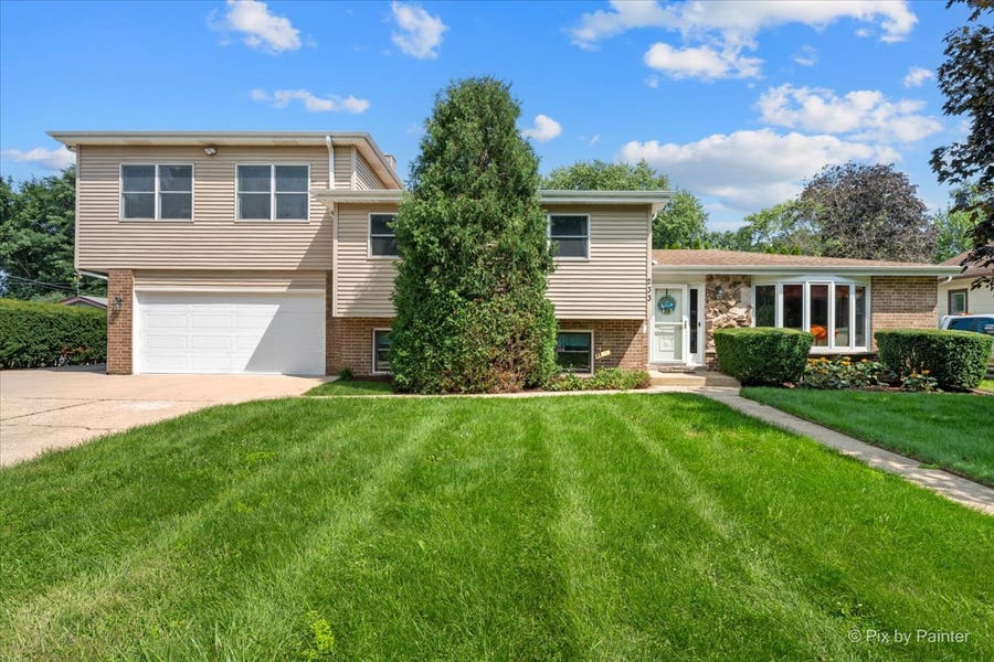 Property photo for 233 S Western Avenue, Bartlett, IL
