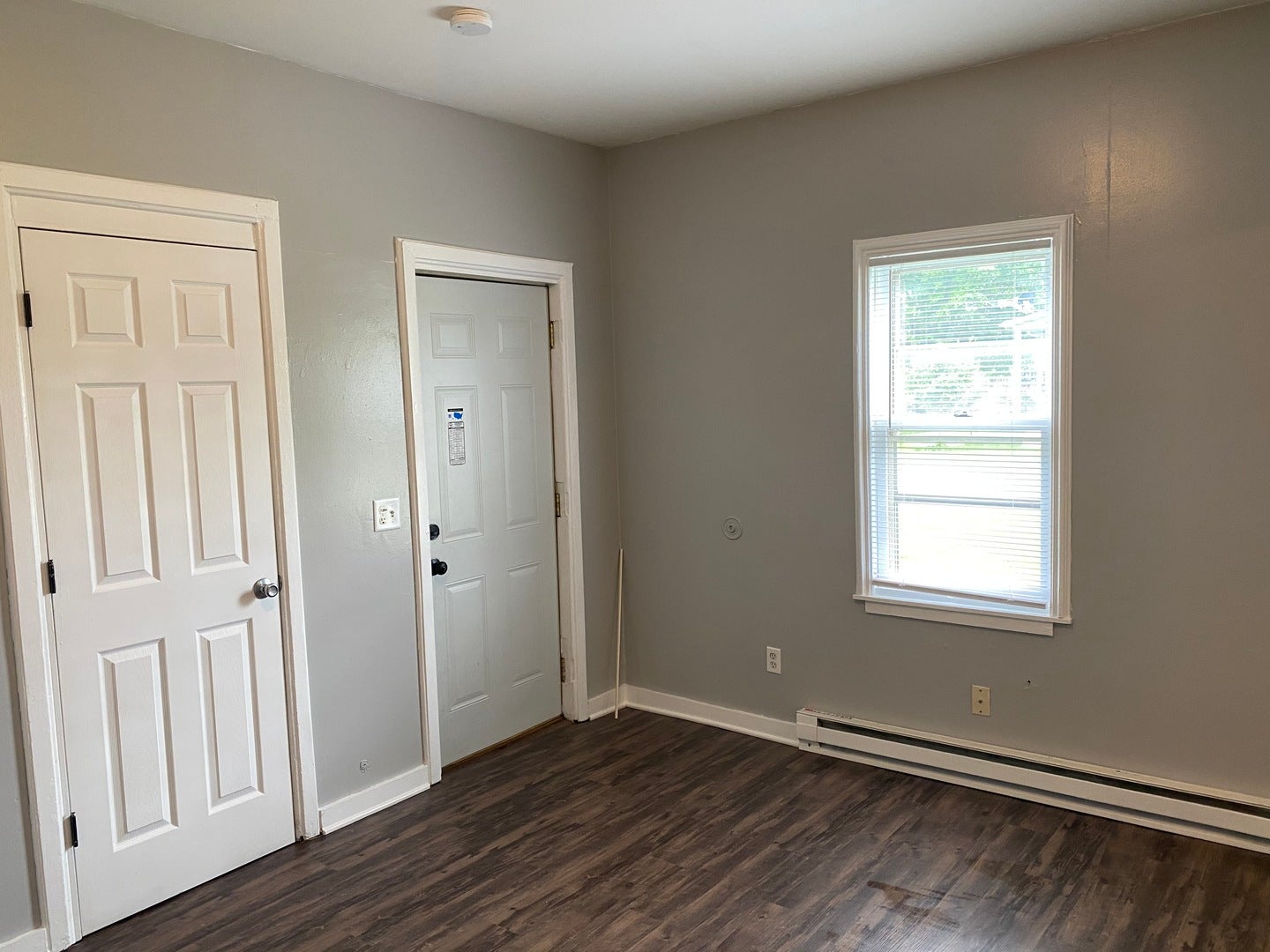 86 N 4th Street, #2, Aurora, IL 60505 86 N 4th Street, #2, Aurora, IL 60505