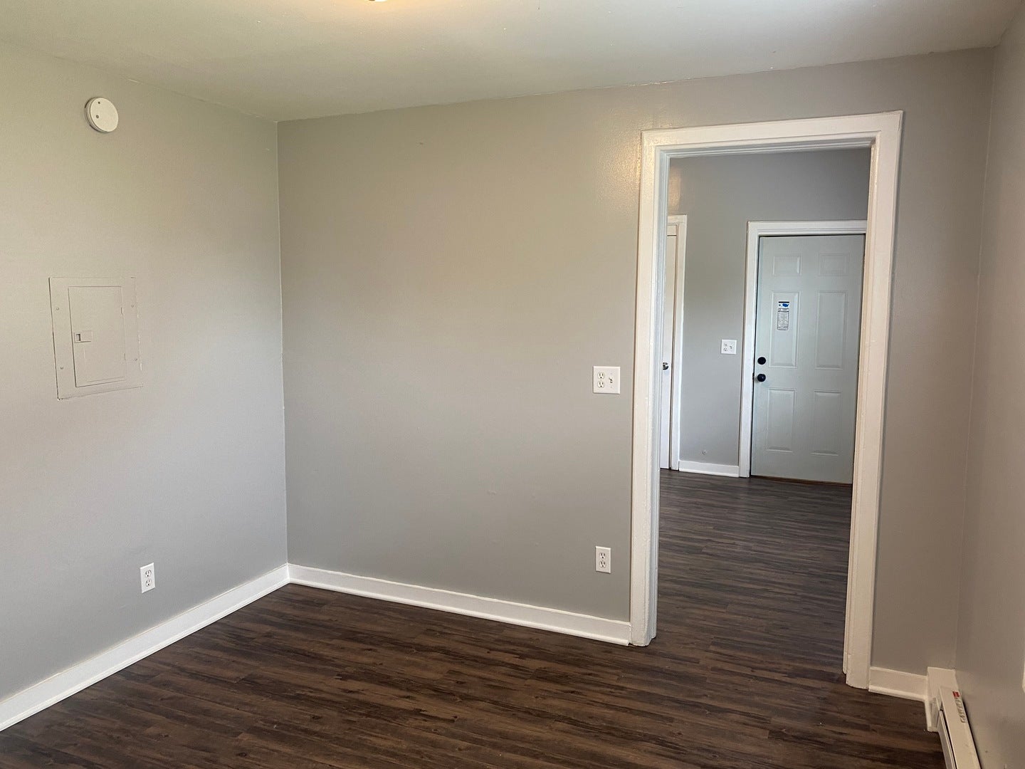 86 N 4th Street, #2, Aurora, IL 60505 86 N 4th Street, #2, Aurora, IL 60505