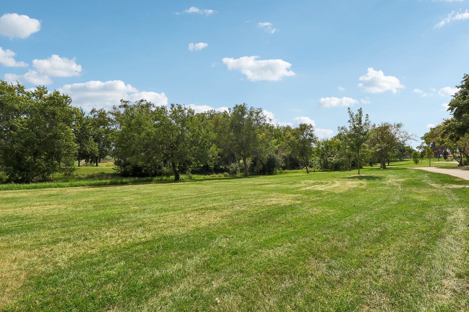 8818 172nd Street, Tinley Park, IL 60487