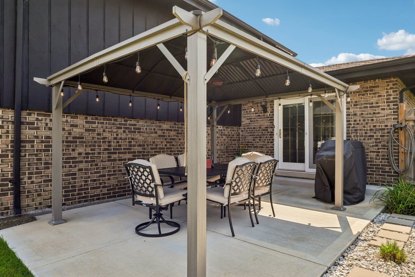 8818 172nd Street, Tinley Park, IL 60487