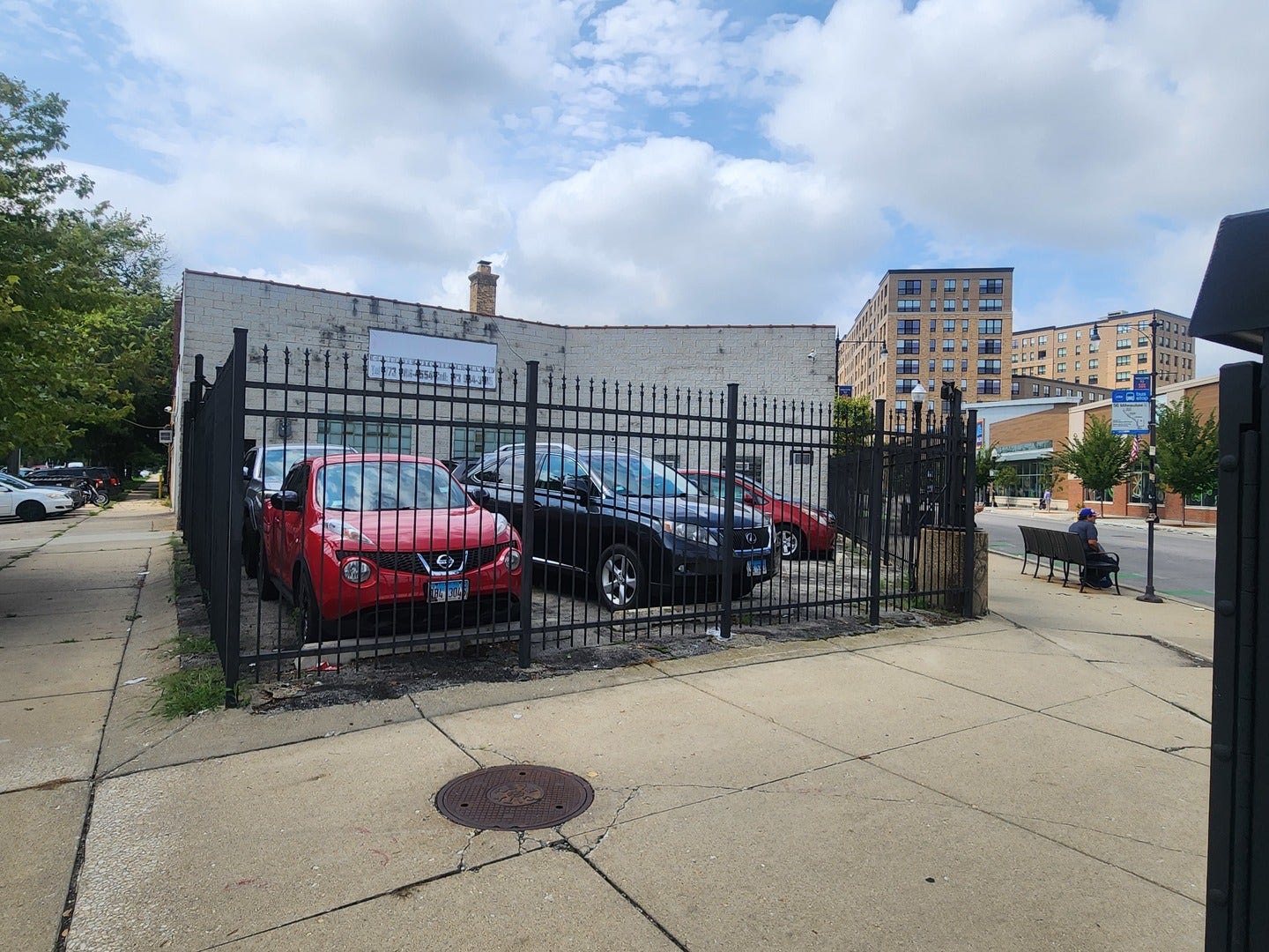 3914 N Milwaukee Avenue, Chicago, IL 60641 3914 N Milwaukee Avenue, Chicago, IL 60641