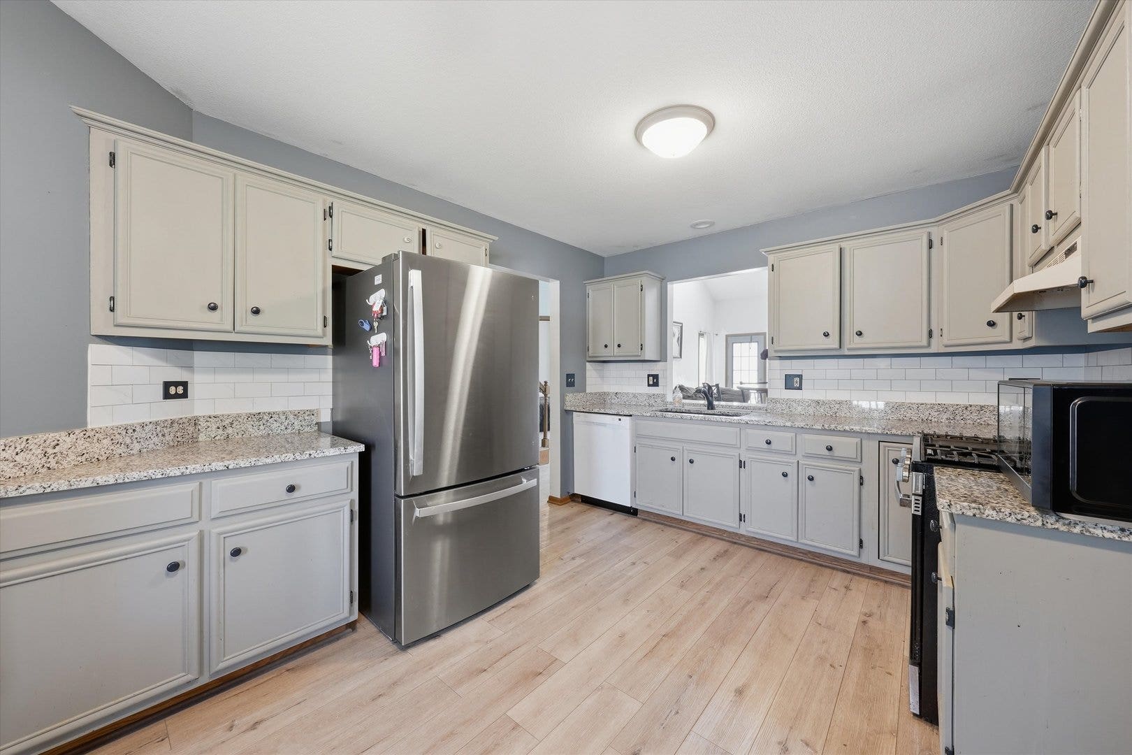304 GRANDE Drive, #B, Minooka, IL 60447 304 GRANDE Drive, #B, Minooka, IL 60447