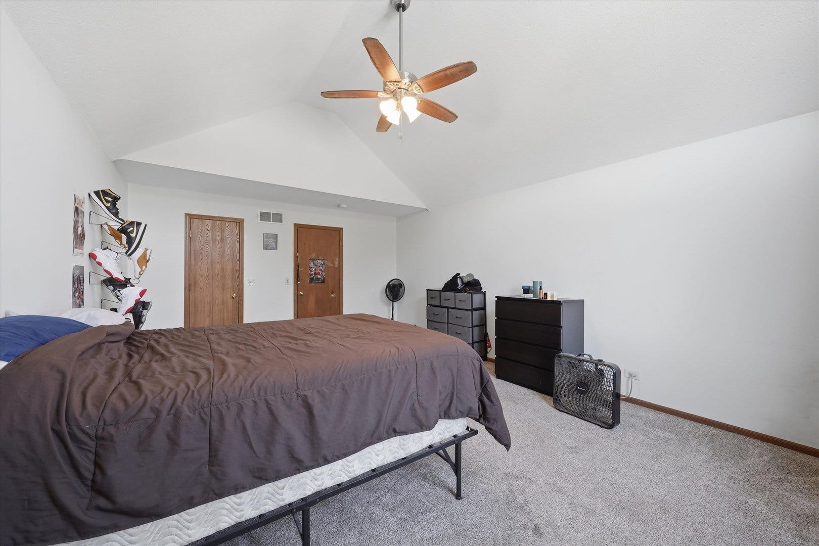 304 GRANDE Drive, #B, Minooka, IL 60447 304 GRANDE Drive, #B, Minooka, IL 60447