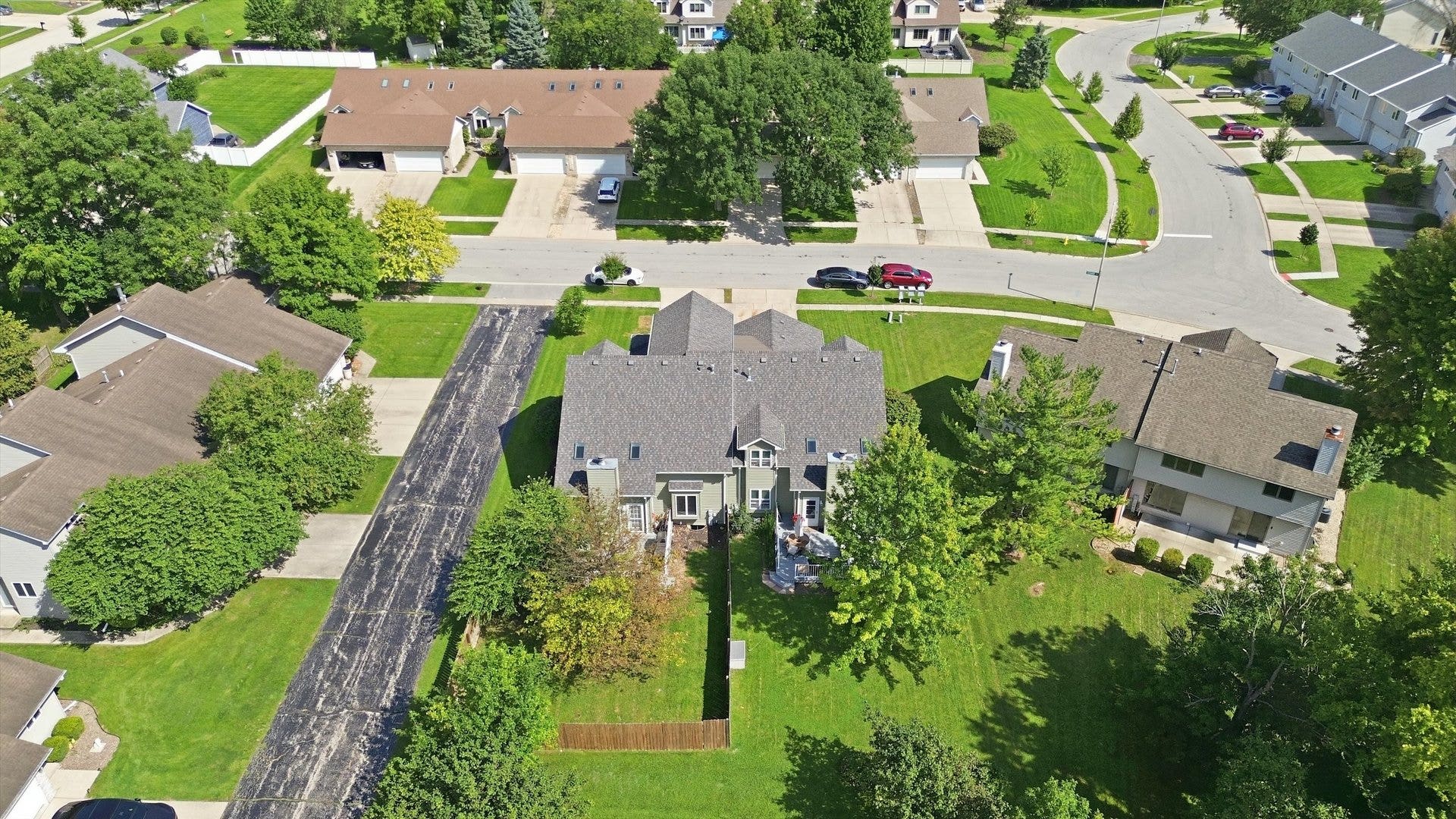 304 GRANDE Drive, #B, Minooka, IL 60447 304 GRANDE Drive, #B, Minooka, IL 60447