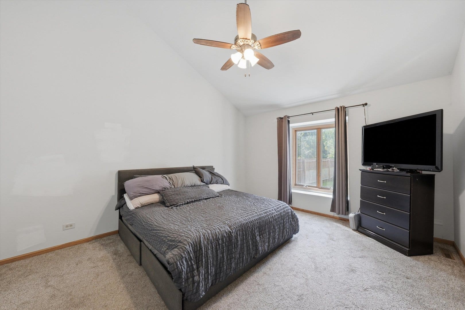 304 GRANDE Drive, #B, Minooka, IL 60447 304 GRANDE Drive, #B, Minooka, IL 60447