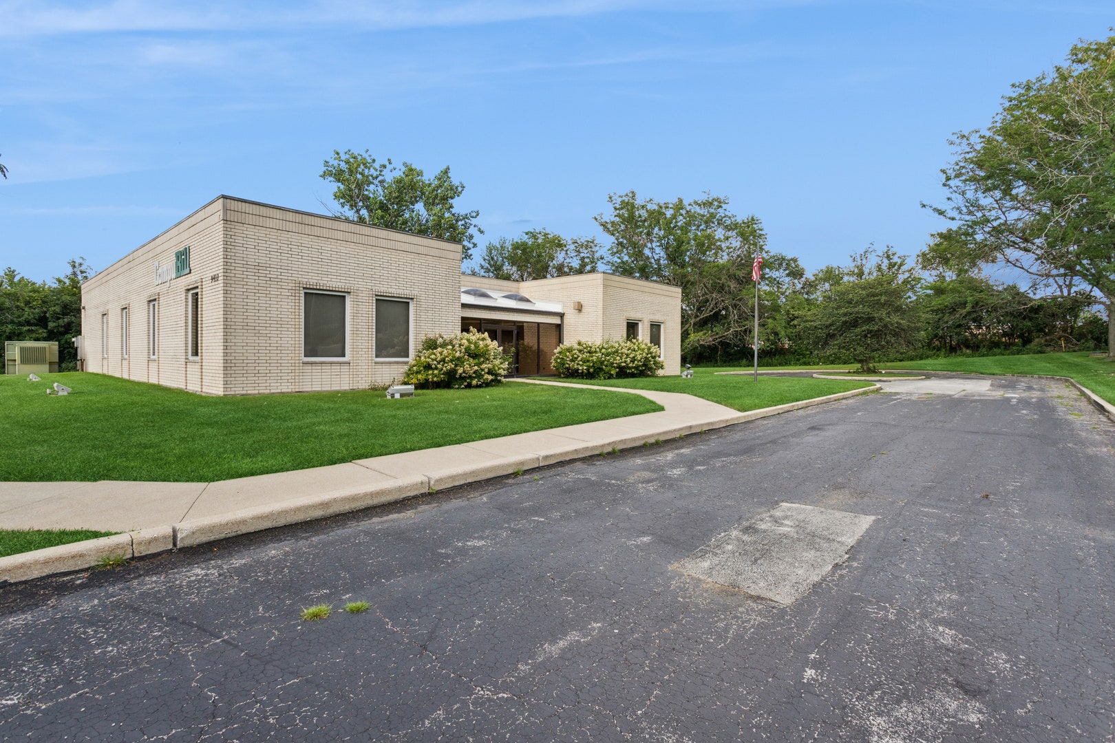 9410 Compubill Drive, Orland Park, IL 60462