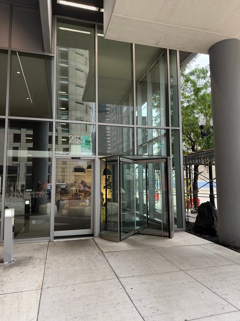 Property photo for 235 W Van Buren Street, #1606, Chicago, IL