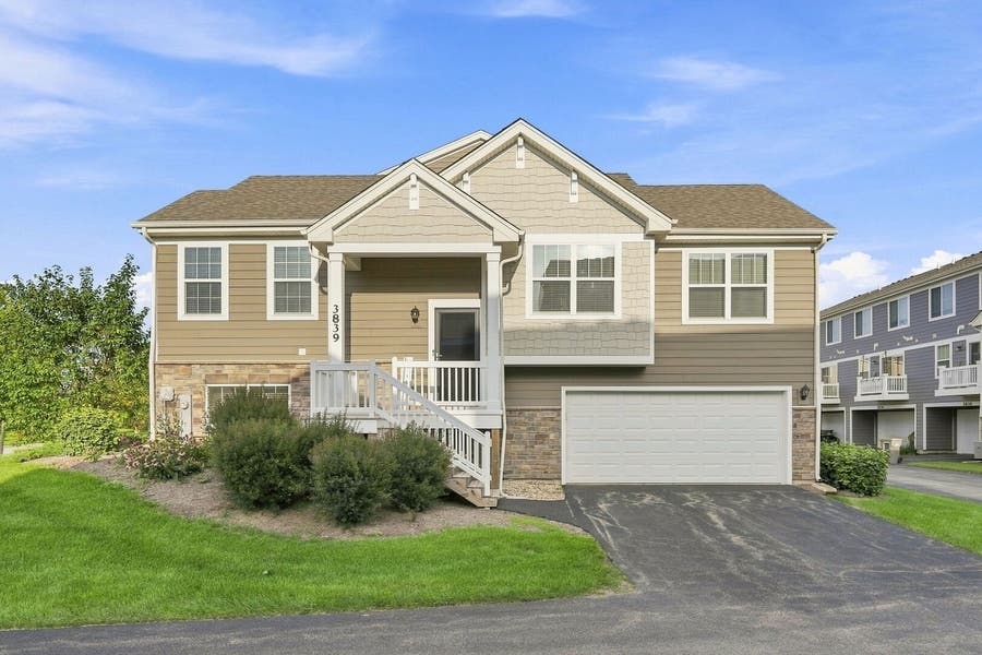 Property photo for 3839 Honeysuckle Lane, Elgin, IL
