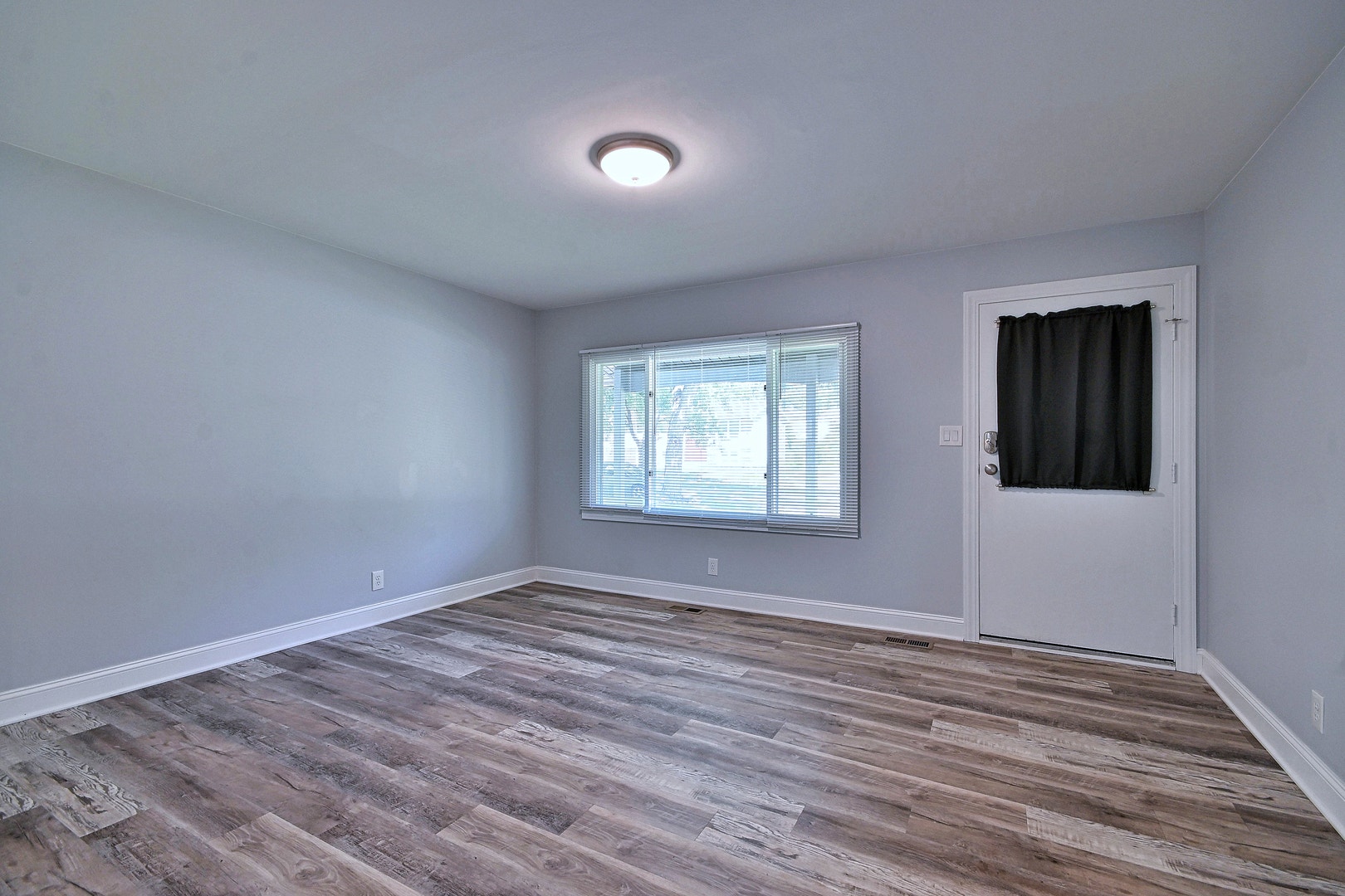129 Springleaf Drive, Bolingbrook, IL 60440 129 Springleaf Drive, Bolingbrook, IL 60440